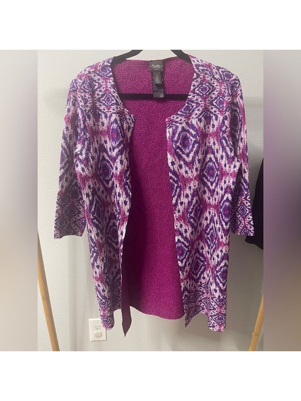 Elegant Purple and Pink Patterned Cardigan